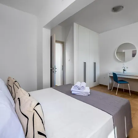 Eternity Kolympia Willa *