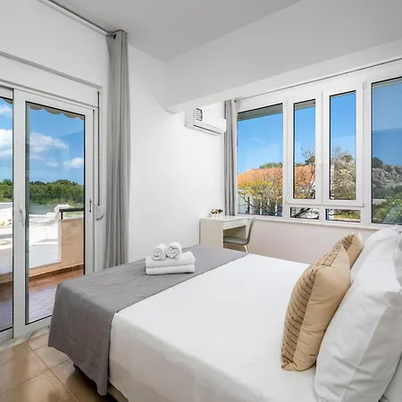 Eternity Kolympia Willa